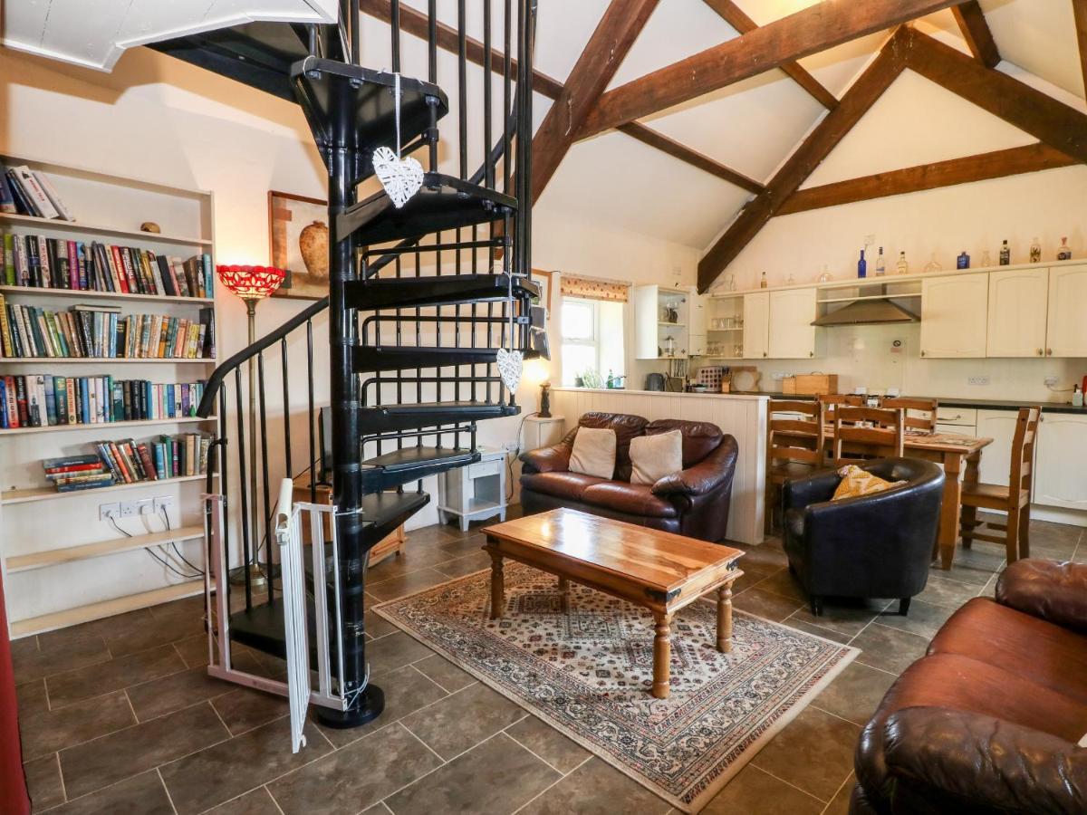 Bwthyn Y Dderwen Oak Cottage Llannor Extérieur photo
